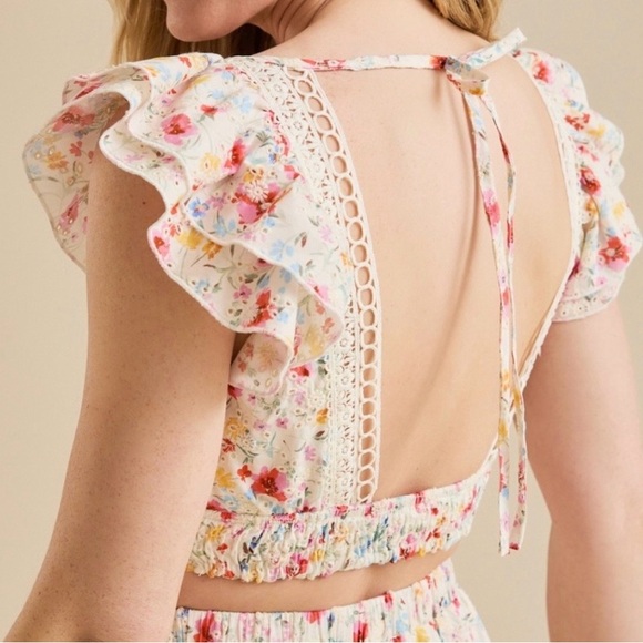 Altar'd State Floral Lace Crop Top - Picture 4 of 5